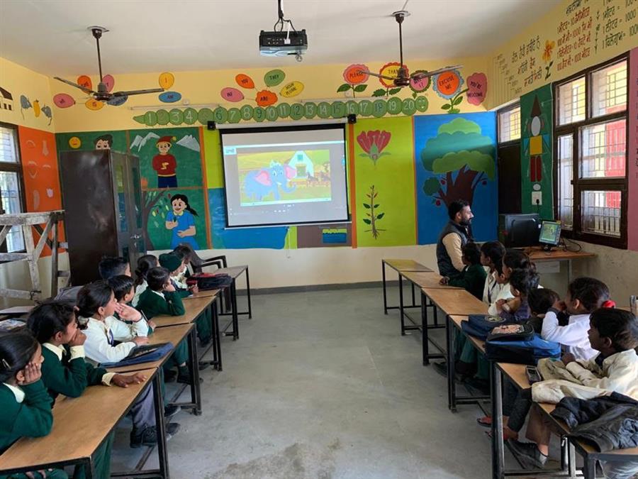 डिजिटल युग में पंजाब सबसे आगे! मान सरकार ने स्कूलों में AI क्रांति का किया आगाज़! 89.1% स्मार्ट क्लासरूम और 10,000 शिक्षक तैयार; 6वीं–12वीं के बच्चों के लिए AI पाठ्यक्रम लागू!