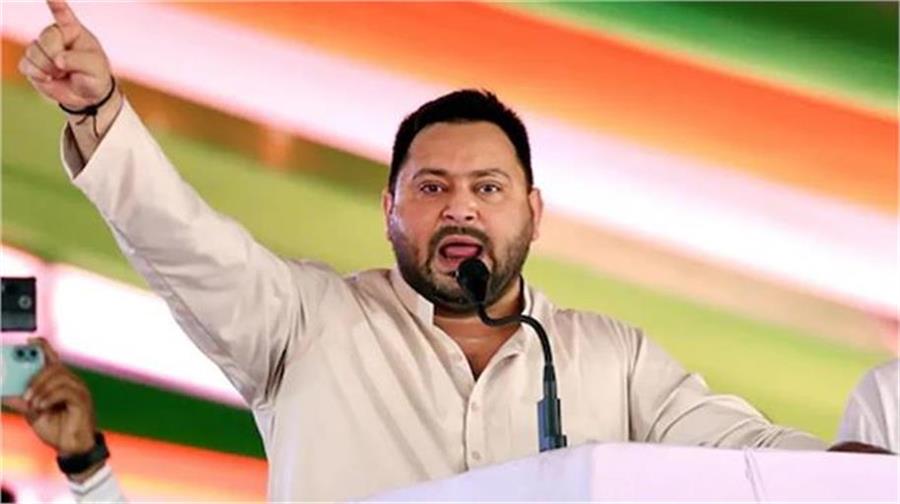  नीतीश कुमार पर तरस आता है, भाजपा उन्हें ‘डमी' की तरह इस्तेमाल कर रही