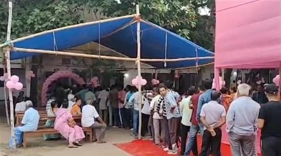 Bengal polls: Voting starts in 142 seats as mild tension surfaces in first hour