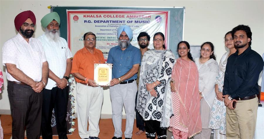 KCA Organizes Extension Lecture and Declamation Contest on Music therapy and Cancer Radiation
