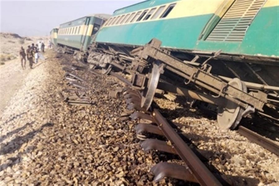 Four killed, over 30 injured after train derails in Pakistan's Punjab