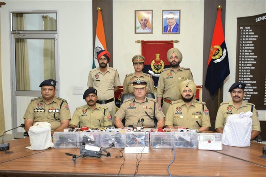 10 held with 6 pistols, 4 Kg heroin, 500 Gm Opium, 12.9 lakh drug money and a drone in Amritsar