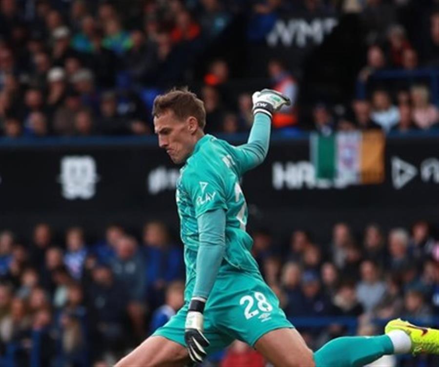 ‘We can frustrate Man City,' says Ipswich goalkeeper Walton ahead of Premier League clash