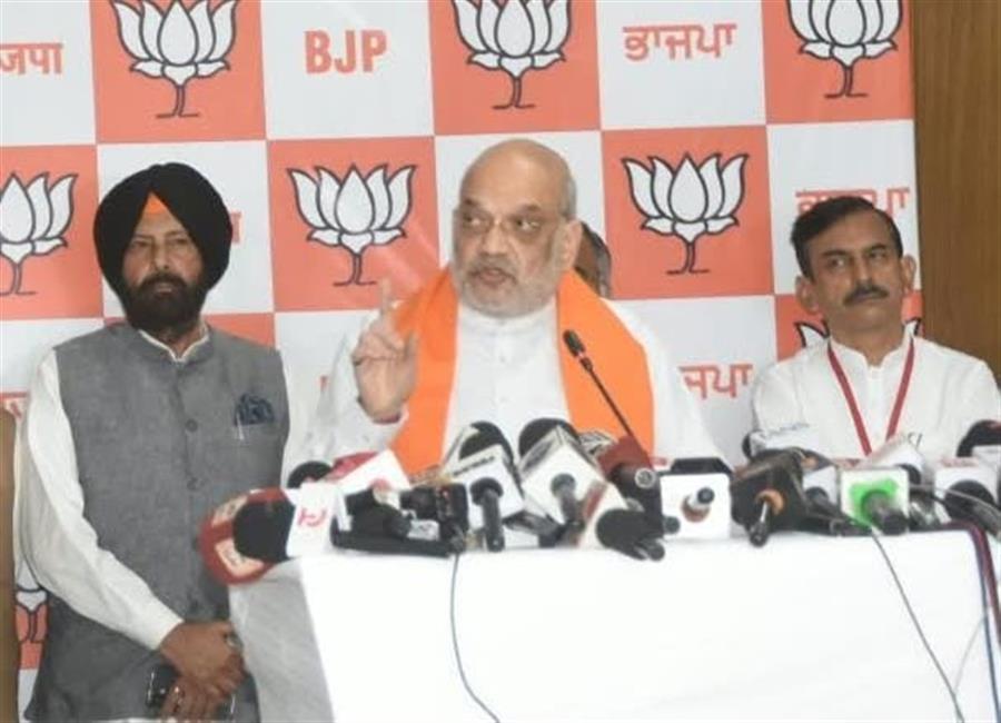 Amit Shah gives hope of justice to families of three victims of Punjab drug mafia