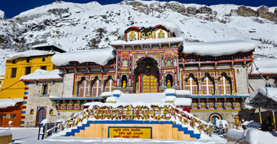 Helicopter returning from Badrinath Dham crashes near Joshimath; search operation underway