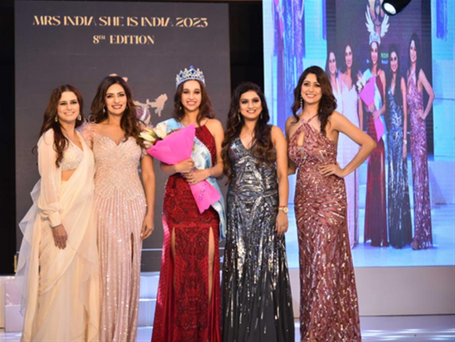 Madhuri Patle crowned Mrs Universe India 2023 by She is India