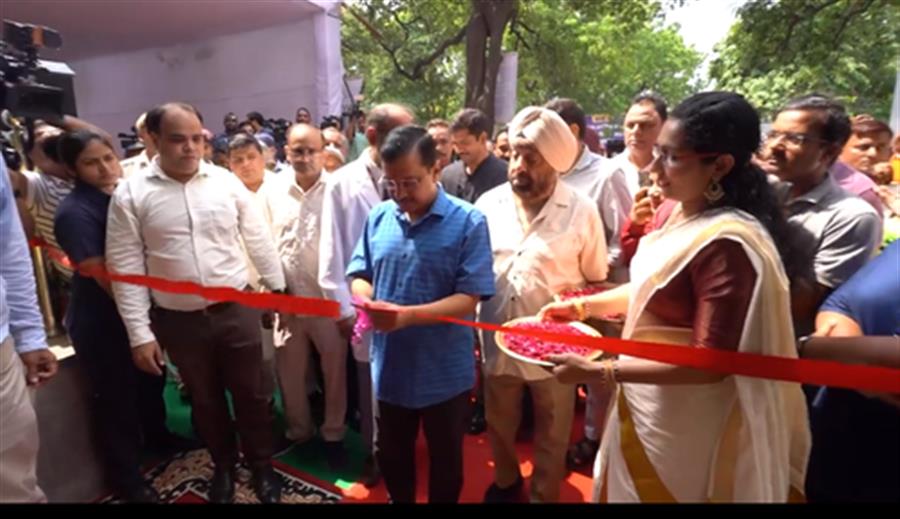 Kejriwal inaugurates new OPD building at Aruna Asaf Ali Hospital