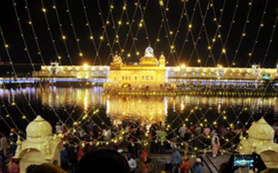 Massive crowds converge at Golden Temple to mark Bandi Chhor Diwas, Diwali