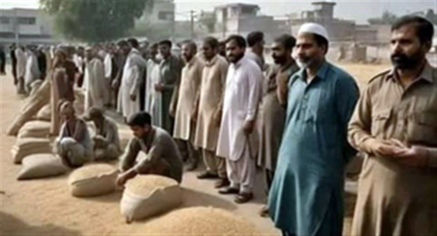 Farmers' protests intensify in Punjab province as politicians play blame game in Pakistan