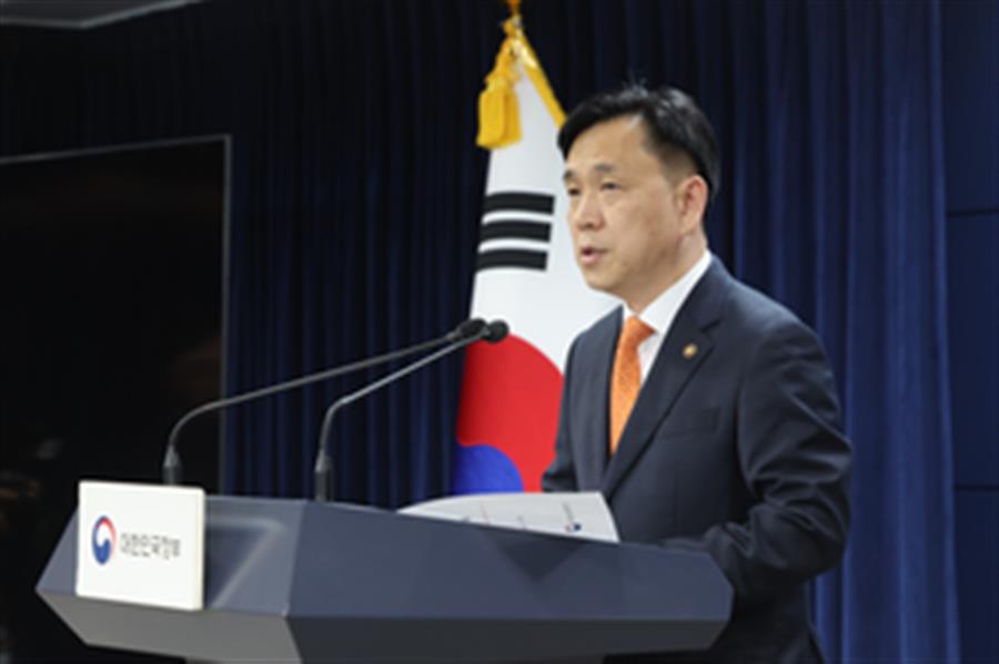 South Korean ministry voices regret on Japan's 'pressure' over Line messenger